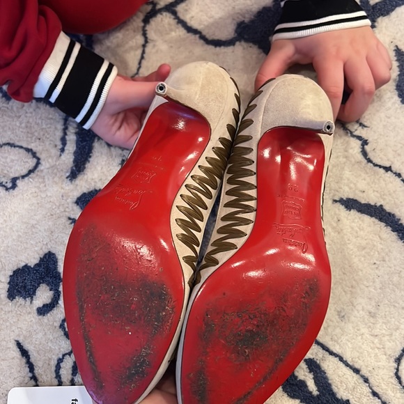 Christian Louboutin Nude - Picture 9 of 9